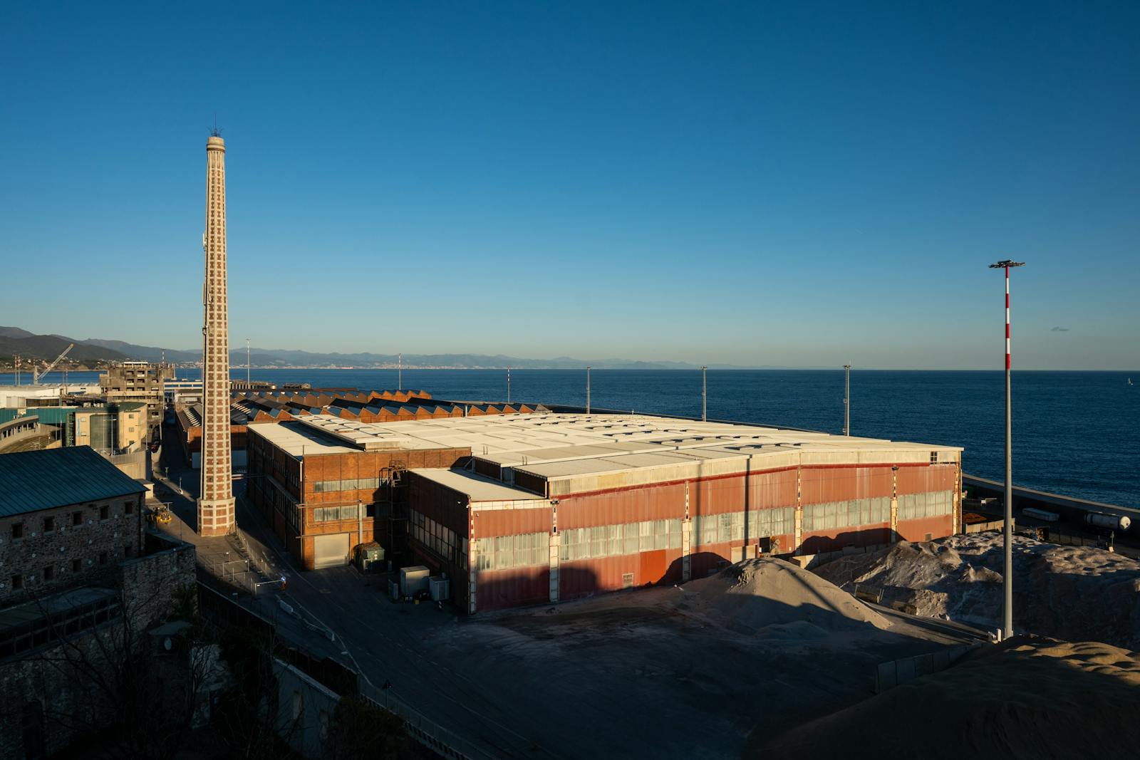 Area industriale sul mare a Savona